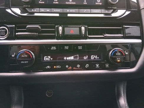 Certified 2023 Nissan Pathfinder SV image 4