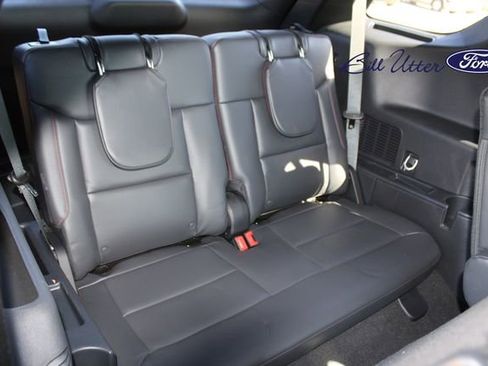 Used 2025 Ford Explorer ST-Line w/ Premium Package image 14