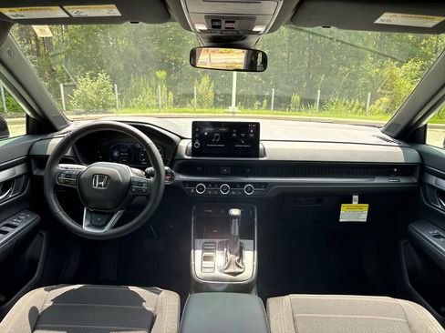 Used 2026 Honda CR-V TrailSport image 16
