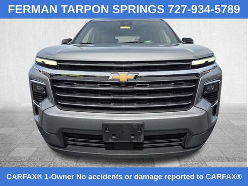 Certified 2025 Chevrolet Traverse LT FWD image 3