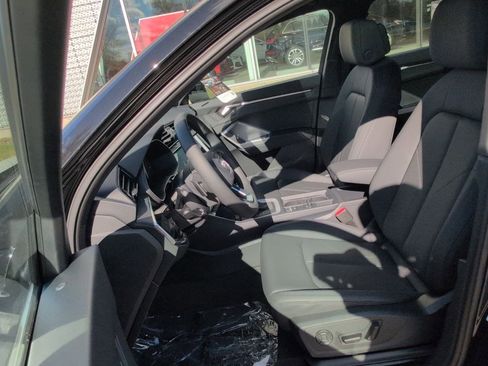 New 2025 Audi Q3 2.0T Premium image 19