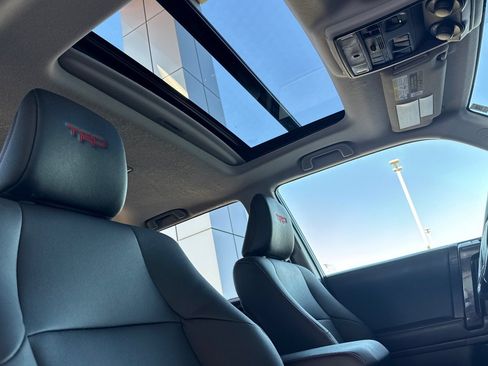 Certified 2023 Toyota 4Runner TRD Off-Road Premium w/ Moonroof Package AWD/4WD image 21