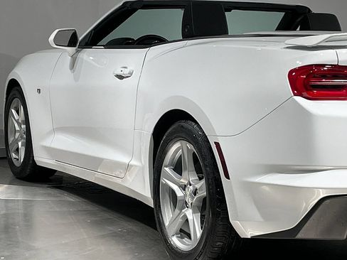 Used 2019 Chevrolet Camaro LT RWD image 34