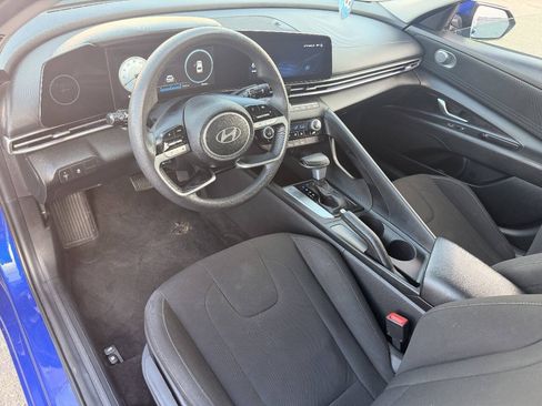 Used 2024 Hyundai Elantra SEL FWD image 20