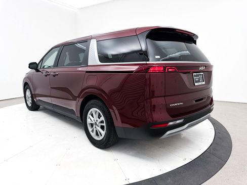 Used 2024 Kia Carnival LX image 16