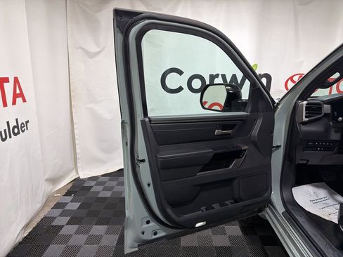 Used 2025 Toyota Tundra Limited image 21