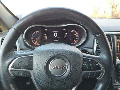 Used 2018 Jeep Grand Cherokee Altitude image 21