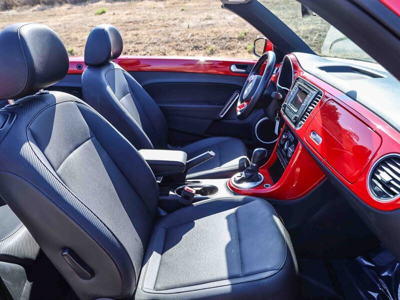 Used 2018 Volkswagen Beetle 2.0T S FWD image 13