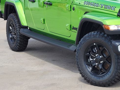 New 2025 Jeep Gladiator Sport image 11