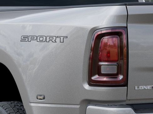 New 2026 RAM 3500 Lone Star AWD/4WD image 9