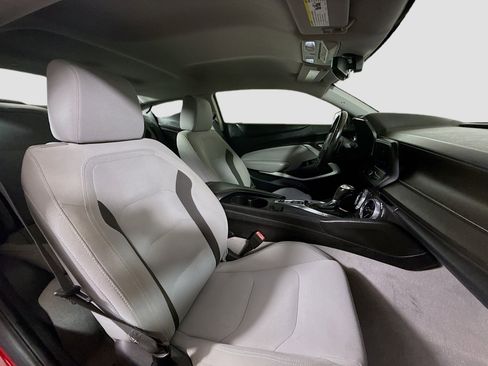 Used 2020 Chevrolet Camaro LT image 27