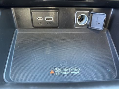 Used 2021 Chevrolet Suburban High Country w/ Premium Package image 55