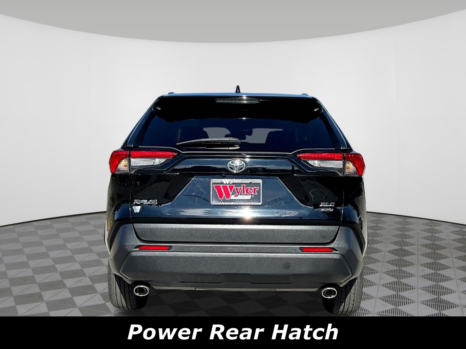Used 2023 Toyota RAV4 XLE w/ Convenience Package AWD/4WD image 5