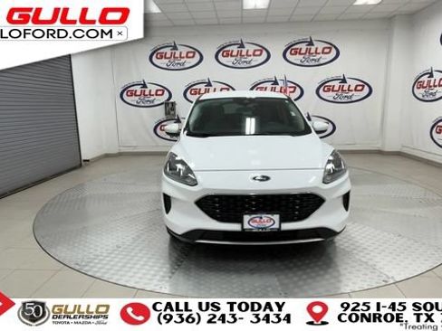 Certified 2020 Ford Escape SE FWD image 3
