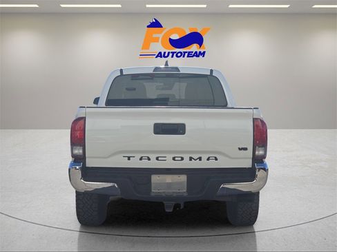 Certified 2023 Toyota Tacoma SR5 image 4