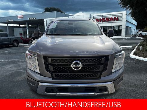 Used 2021 Nissan Titan SV w/ SV Convenience Package image 6
