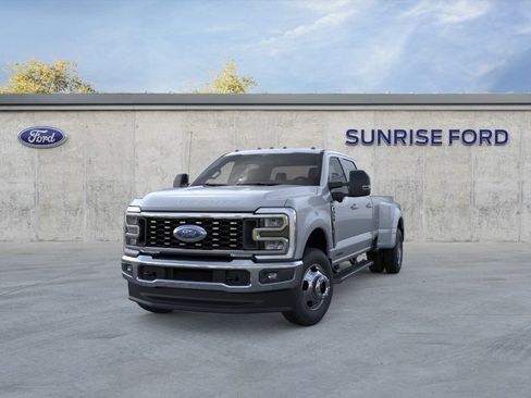 New 2026 Ford F350 Lariat w/ FX4 Off-Road Package AWD/4WD image 2