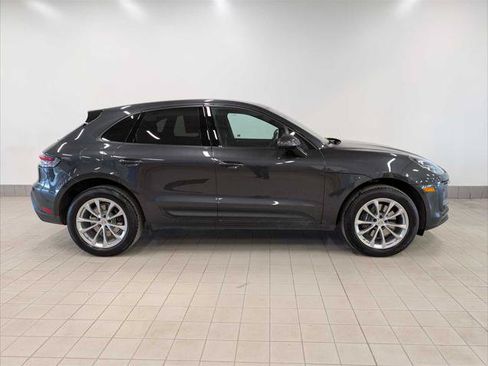 Used 2024 Porsche Macan AWD/4WD image 8