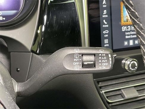 Used 2024 Porsche Macan image 45