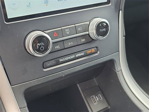 Used 2022 Ford Edge SEL image 24