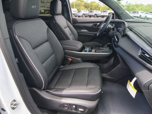 New 2026 Buick Enclave Sport Touring w/ Power Package FWD image 23