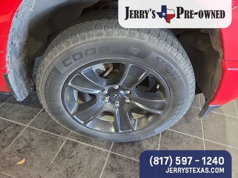 Used 2020 RAM 1500 Lone Star RWD image 4