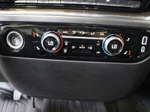 Used 2024 GMC Sierra 1500 Elevation AWD/4WD image 28