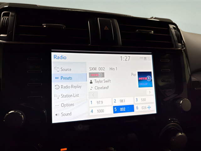 Used 2023 Toyota 4Runner TRD Off-Road Premium w/ Moonroof Package AWD/4WD image 17