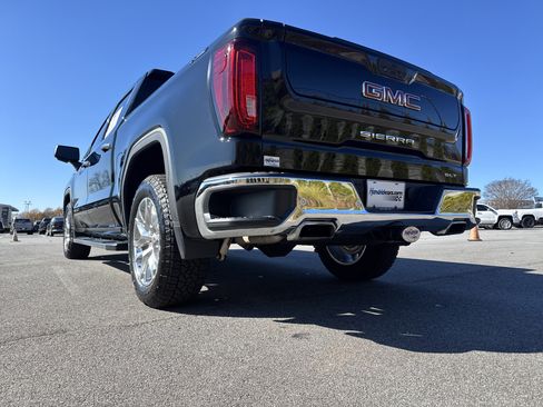 Used 2021 GMC Sierra 1500 SLT w/ SLT Premium Plus Package image 8