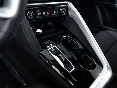 New 2025 Audi Q5 Premium Plus image 10