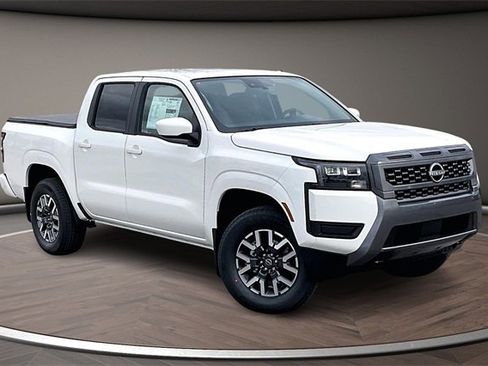 New 2026 Nissan Frontier 4x4 Crew Cab image 2