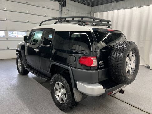 Used 2007 Toyota FJ Cruiser 4WD w/ Upgrade Pkg 2 image 6