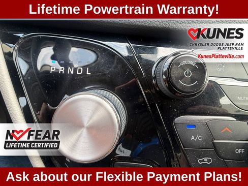 Used 2022 Chrysler Pacifica Touring-L FWD image 30