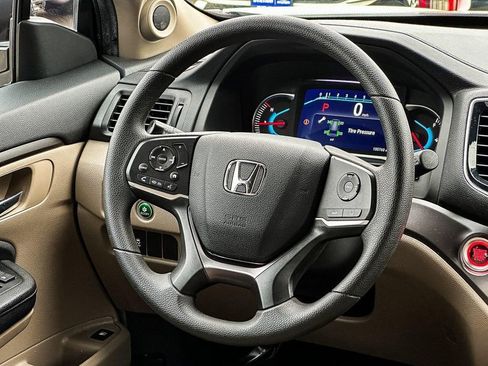 Used 2019 Honda Pilot LX image 28