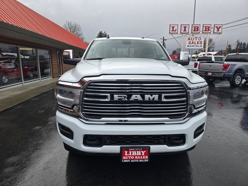 Used 2024 RAM 2500 Laramie AWD/4WD image 2