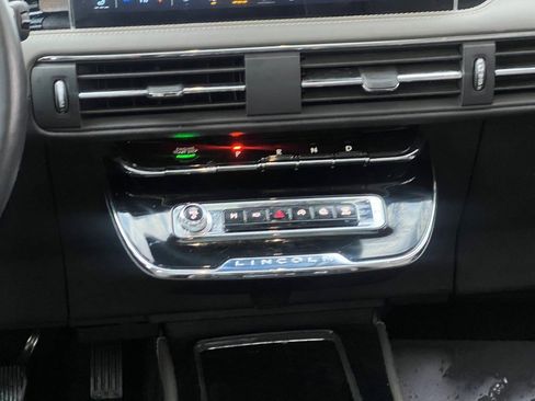 Used 2023 Lincoln Corsair Reserve w/ Equipment Group 201A image 19