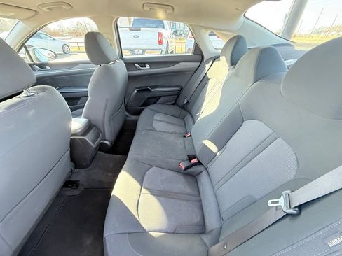 Used 2022 Kia K5 LX image 19
