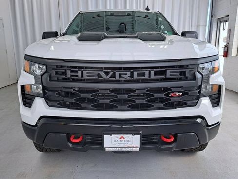 Used 2025 Chevrolet Silverado 1500 Custom Trail Boss AWD/4WD image 4