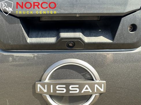 Used 2023 Nissan Frontier SV w/ Technology Package image 6