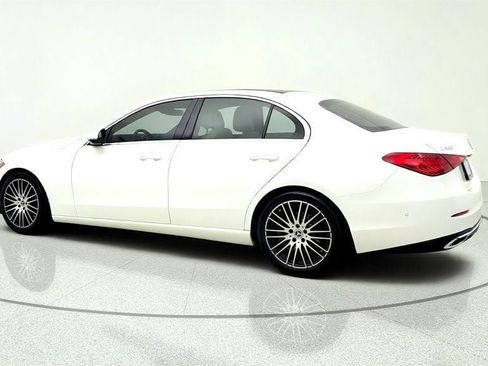Used 2022 Mercedes-Benz C 300 4MATIC Sedan w/ Exclusive Trim Package image 7