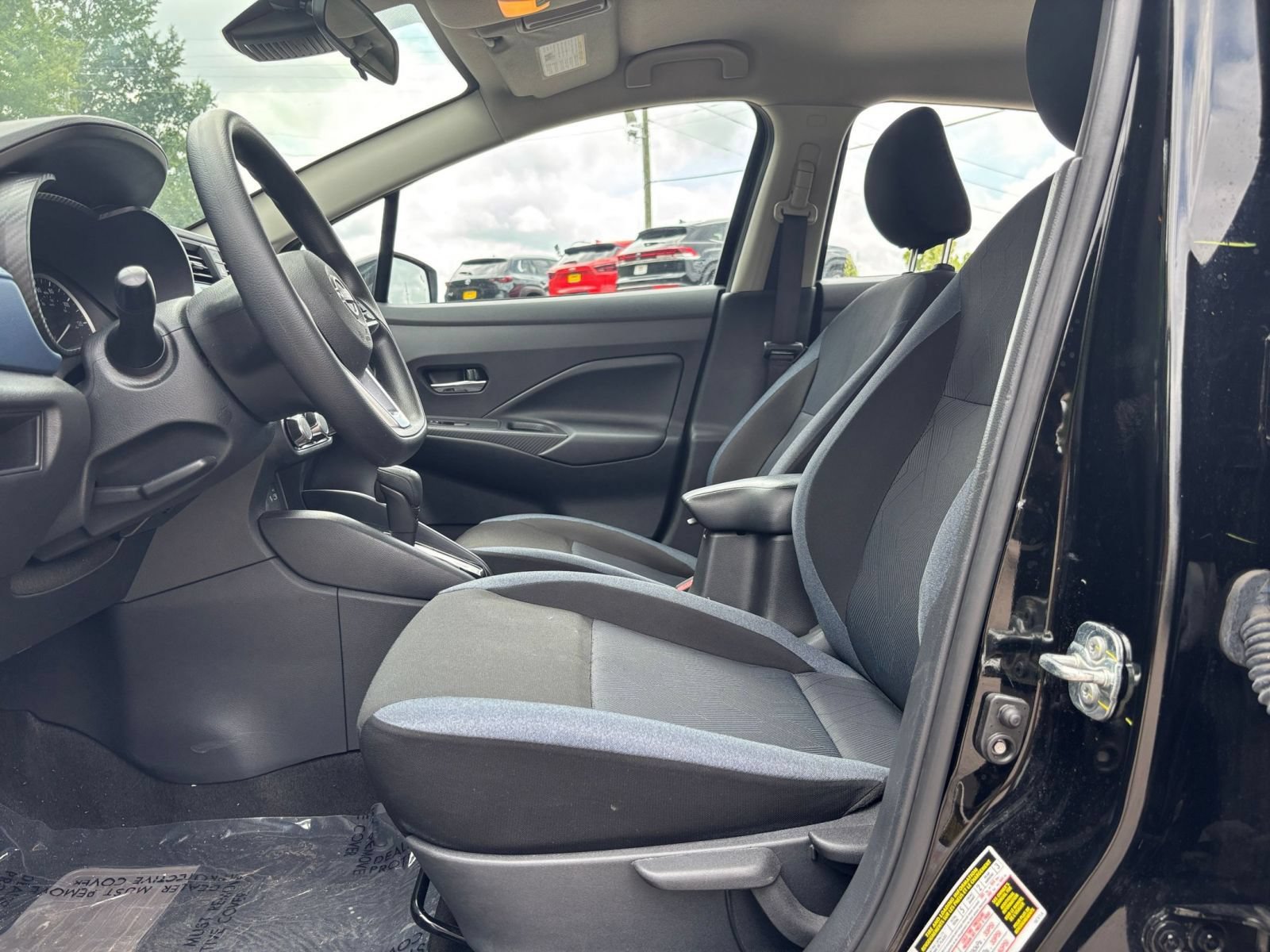 Used 2025 Nissan Versa SV FWD image 22