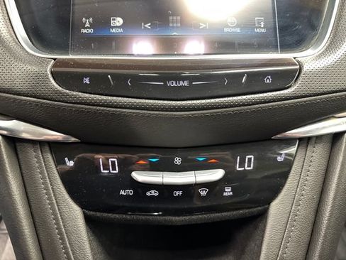 Used 2017 Cadillac XT5 Luxury w/ Driver Awareness Package AWD/4WD image 3