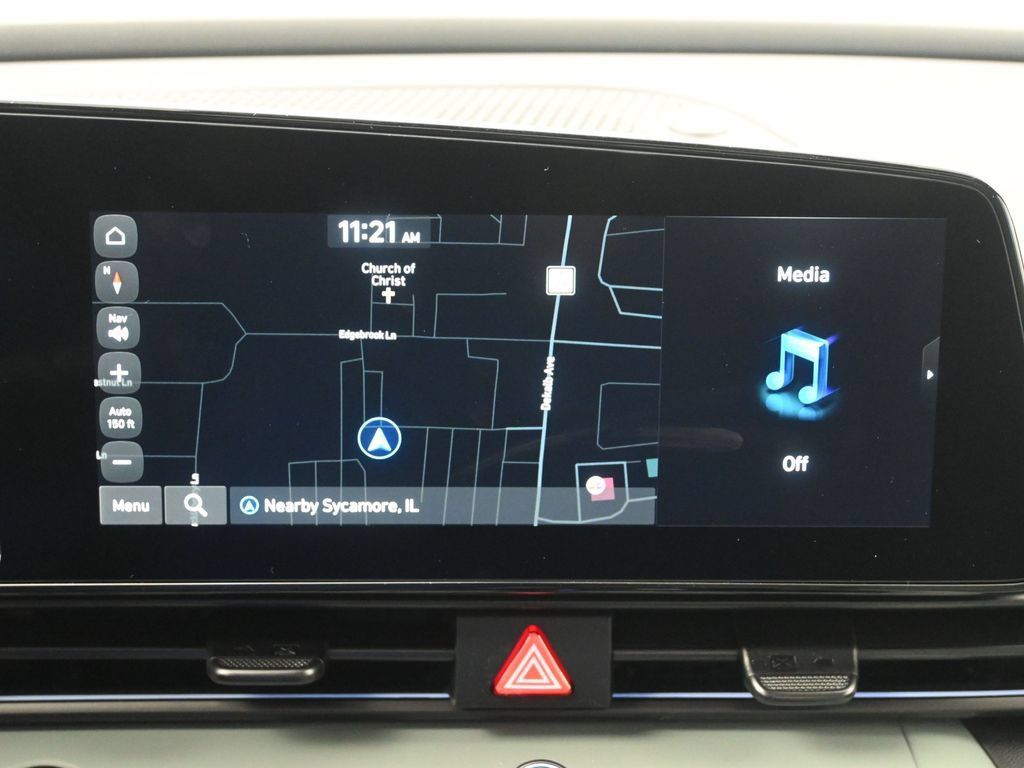Used 2026 Hyundai Elantra Limited w/ Cargo Package FWD image 18