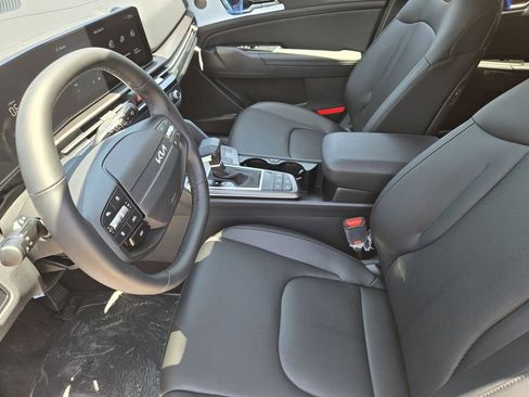 New 2026 Kia Sportage EX FWD image 10