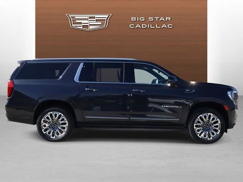 Used 2024 GMC Yukon XL Denali Ultimate AWD/4WD image 5