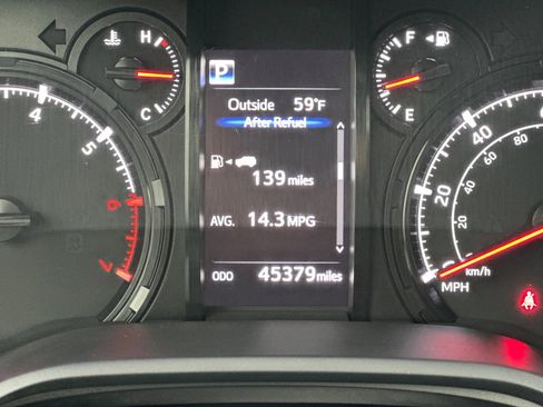 Used 2024 Toyota 4Runner SR5 image 18