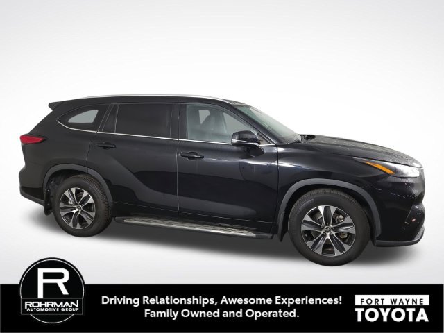 Used 2022 Toyota Highlander XLE FWD image 5