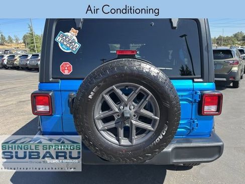 Used 2024 Jeep Wrangler Sport S image 6