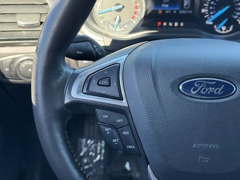 Used 2015 Ford Fusion SE w/ Equipment Group 201A image 24