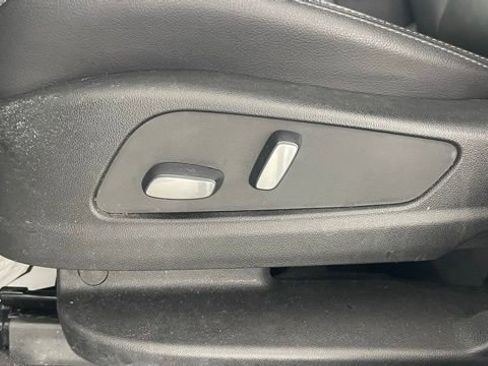 Used 2021 Cadillac XT5 Luxury image 34